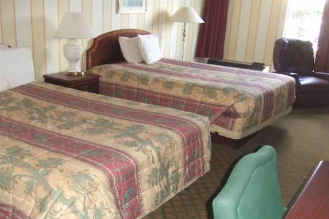 A Victory Inn & Suites - Ann Arbor Eksteriør bilde